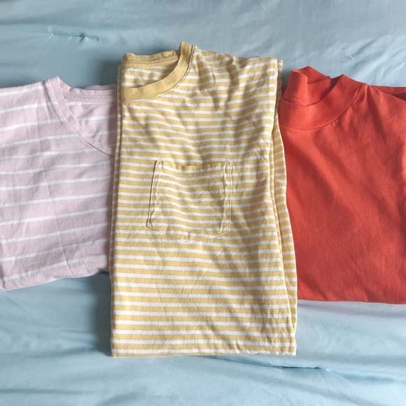 🌺Moving Sale!🪴 Everlane T-shirt bundle - Picture 1 of 7